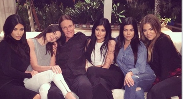 Dinastia Kardashian respaldan decisión de Bruce Jenner